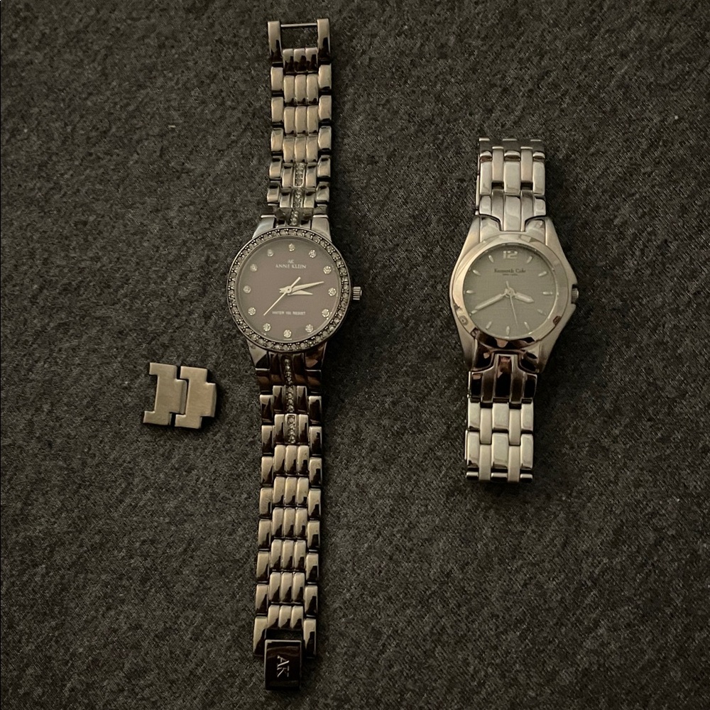 Elegant Silver and Black Watch Set